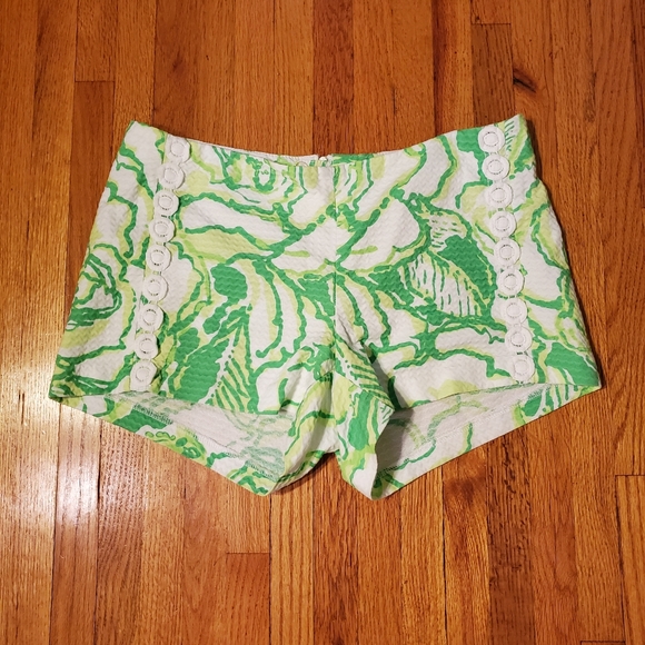 LILLY PULITZER LIZA SHORTS IN HEARTBREAKER PRINT SIZE 2 - Picture 4 of 11